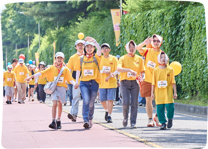 Families participating in McDonald's Happy Walk